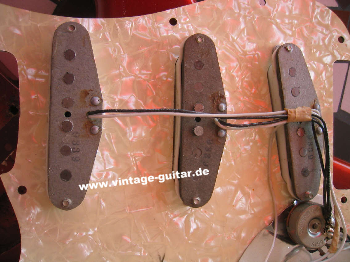 Fender Stratocaster 1969 CAR d.jpg